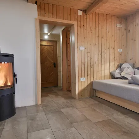 Koca Ojstrica - Velika Planina Шале Стаховица