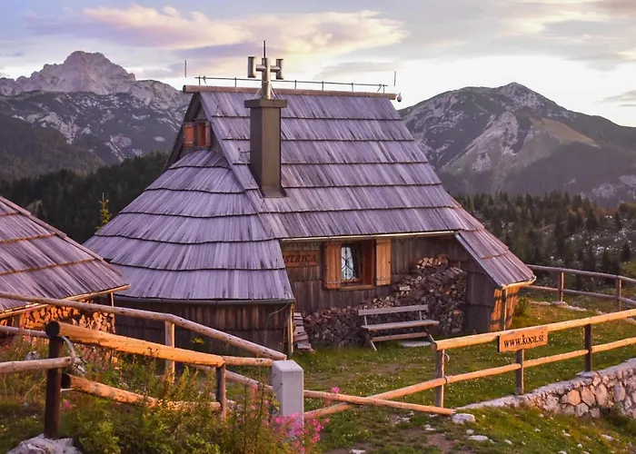 Koca Ojstrica - Velika Planina Horská chata Stahovica